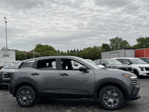 New 2026 Nissan Kicks SV w/ Cold Weather Package AWD/4WD image 3