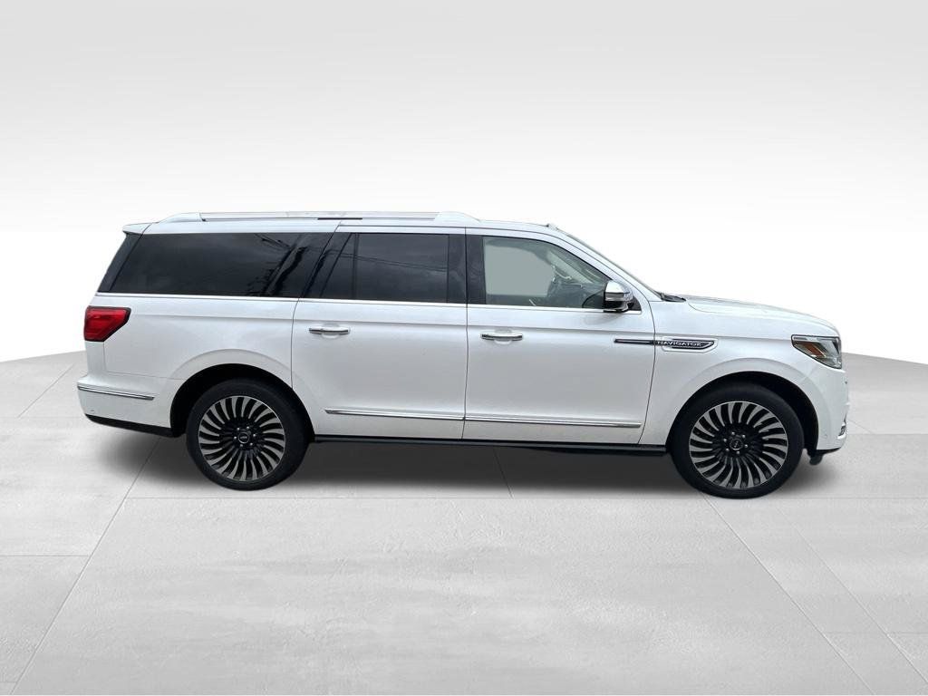 Used 2019 Lincoln Navigator L Black Label AWD/4WD image 17