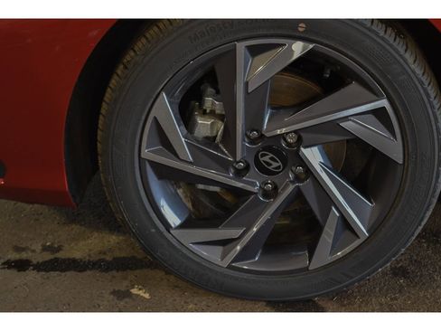 New 2025 Hyundai Elantra Sport FWD image 2