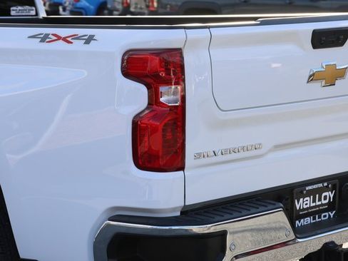 Used 2025 Chevrolet Silverado 1500 W/T w/ WT Safety Package image 7
