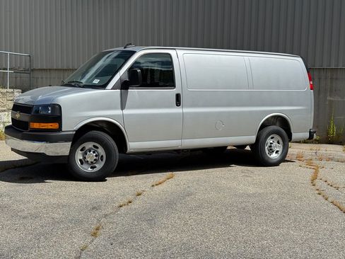 New 2025 Chevrolet Express 2500 Work Van w/ Driver Convenience Package image 2
