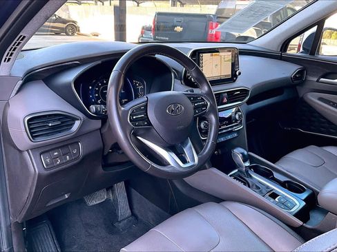 Used 2019 Hyundai Santa Fe SEL w/ Cargo Package image 18