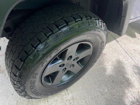 Used 2009 Jeep Wrangler X AWD/4WD image 7