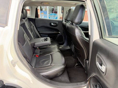 Used 2018 Jeep Compass Limited AWD/4WD image 37