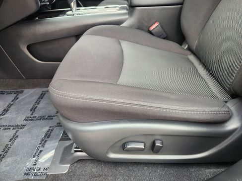 Used 2020 Nissan Pathfinder SV w/ Cargo Package image 26