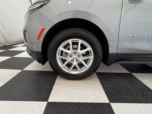 Used 2024 Chevrolet Equinox LT AWD/4WD image 11