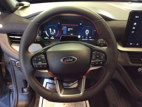 Used 2025 Ford Explorer ST-Line AWD/4WD image 21