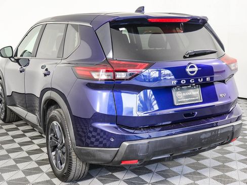 Used 2024 Nissan Rogue SV image 6