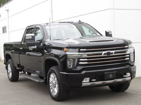 Used 2020 Chevrolet Silverado 3500 High Country w/ Z71 Off-Road Package AWD/4WD image 2