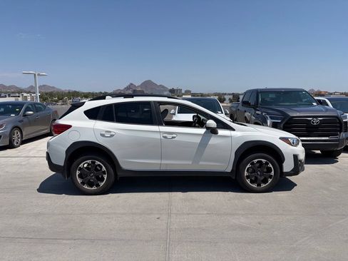 Used 2023 Subaru Crosstrek 2.0i Premium w/ Popular Package #4 AWD/4WD image 3