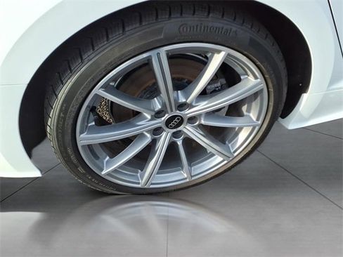Used 2025 Audi A5 2.0T Premium Plus w/ Convenience Plus Package image 5