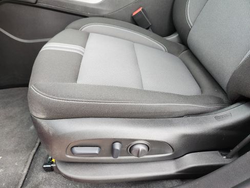 New 2025 Chevrolet Blazer LT w/ Convenience Package image 18