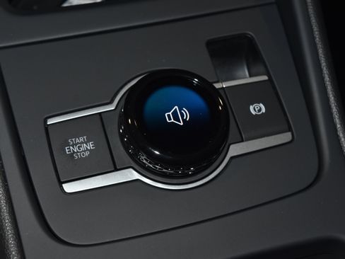 New 2026 Volkswagen Tiguan SE AWD/4WD image 11