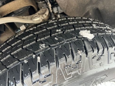 Used 2024 GMC Sierra 1500 SLE image 26