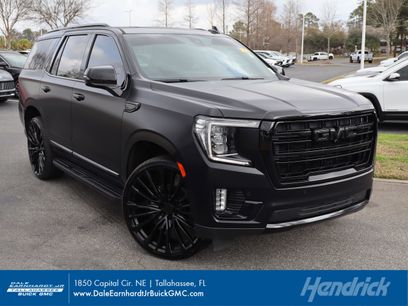 Used 2022 GMC Yukon SLT w/ SLT Premium Package