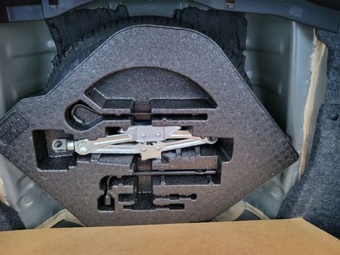 Used 2013 Honda Accord LX image 39