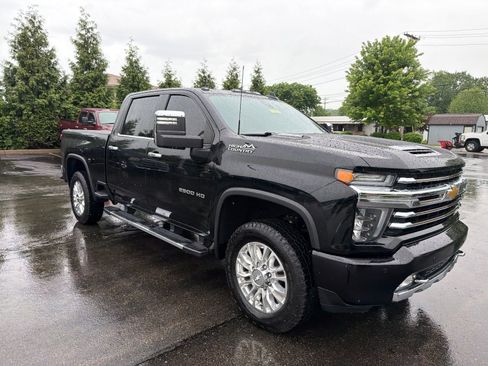 Used 2020 Chevrolet Silverado 2500 High Country w/ Z71 Off-Road Package AWD/4WD image 7