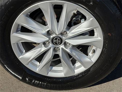 Certified 2024 Toyota Corolla Cross LE image 8