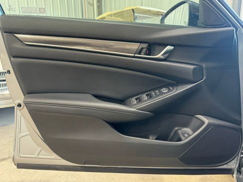 Used 2022 Honda Accord Sport Special Edition image 13