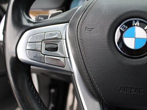 Used 2016 BMW 750i xDrive image 39