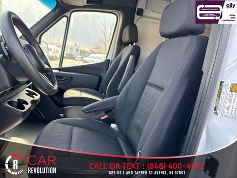 Used 2023 Mercedes-Benz Sprinter 2500 image 15