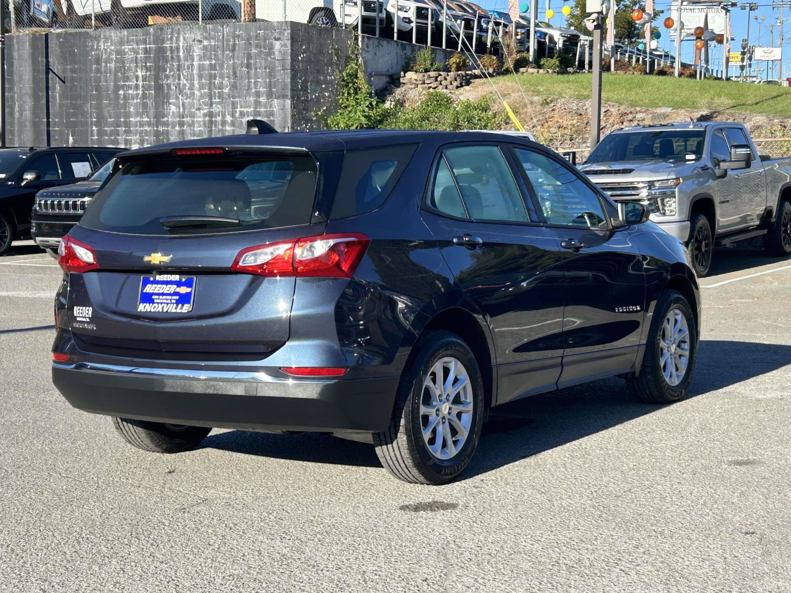 Used 2018 Chevrolet Equinox LS FWD image 7