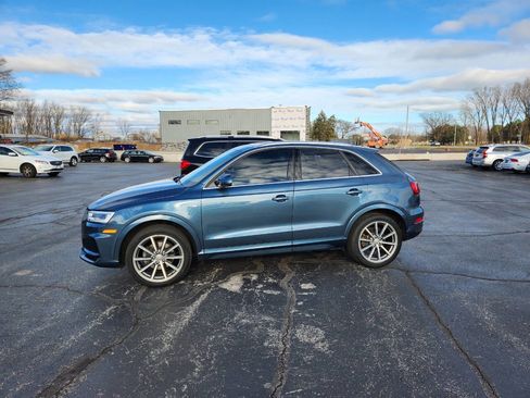 Used 2018 Audi Q3 2.0T Premium Plus w/ Premium Plus Package image 3