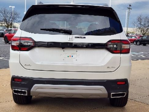 Used 2023 Honda Pilot Elite image 6