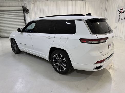 Used 2025 Jeep Grand Cherokee L Overland image 3