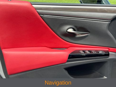 Used 2022 Lexus ES 300h F Sport w/ Accessory Package FWD image 3