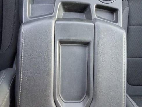 Used 2021 Chevrolet Silverado 1500 LT image 18