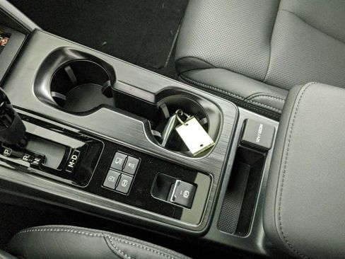 New 2026 Subaru Outback Touring XT image 19