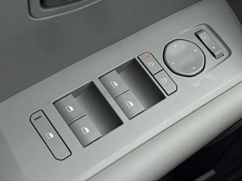 New 2027 Kia Seltos S FWD image 17