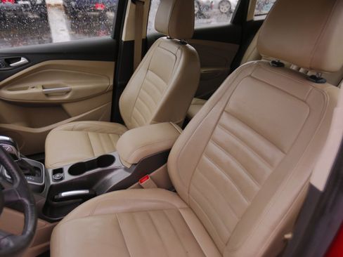 Used 2017 Ford C-MAX Energi SE w/ Equipment Group 402A image 5