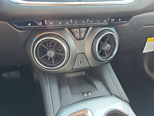 New 2026 Chevrolet Blazer LT w/ Sound & Technology Package FWD image 18