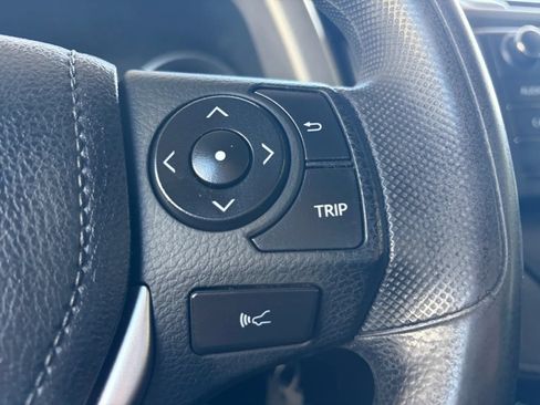 Used 2018 Toyota RAV4 LE w/ All Weather Liner Package AWD/4WD image 28