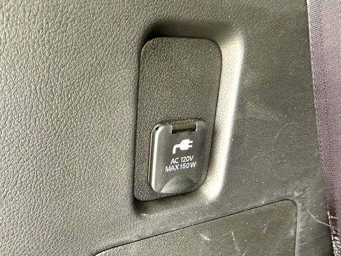 Used 2025 Nissan Armada PRO-4X w/ Pro-4X Premium Package image 18