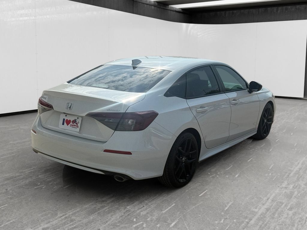 Used 2025 Honda Civic Sport image 5