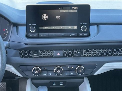 Certified 2025 Honda Accord LX image 15