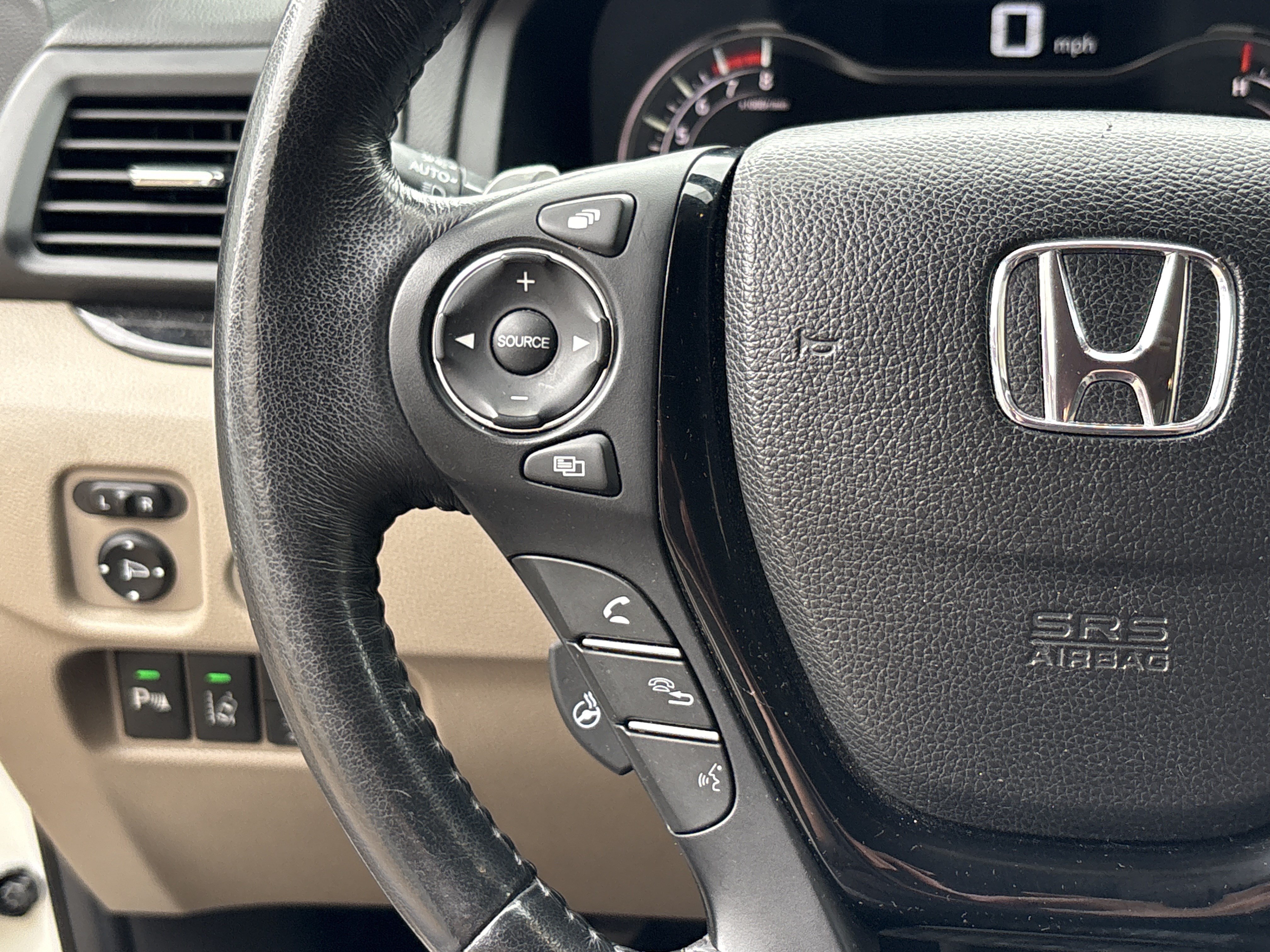 Used 2017 Honda Pilot Elite image 19