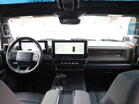 Used 2025 GMC Hummer EV 3X image 14