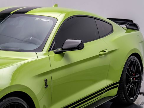 Used 2020 Ford Mustang Shelby GT500 w/ Technology Package image 33