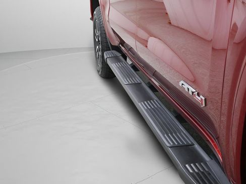 Used 2025 GMC Sierra 1500 AT4 w/ AT4 Preferred Package image 34