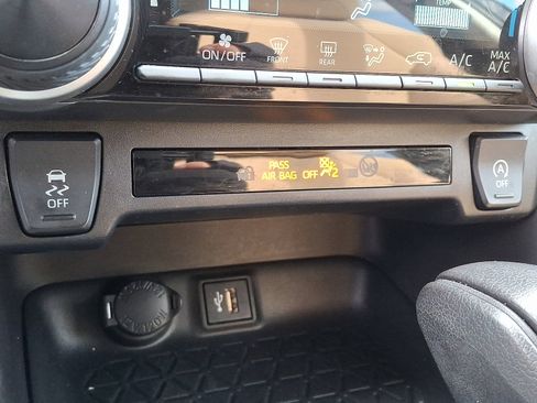 Certified 2023 Toyota RAV4 LE image 24