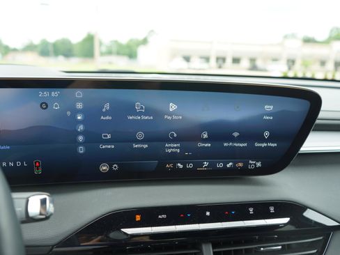 Used 2025 Buick Enclave Sport Touring FWD image 14