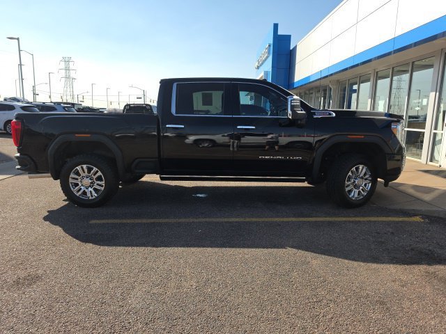 Used 2022 GMC Sierra 2500 Denali w/ Technology Package AWD/4WD image 2