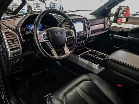 Used 2019 Ford F250 Platinum w/ Platinum Ultimate Package image 5