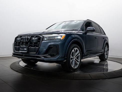 Used 2025 Audi Q7 2.0T Premium w/ Convenience Plus Package image 7