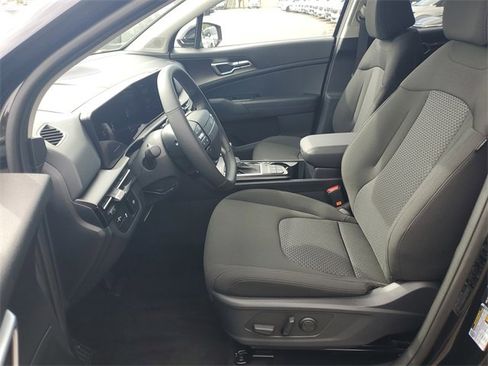 New 2026 Kia Sportage LX w/ LX Convenience Package image 21