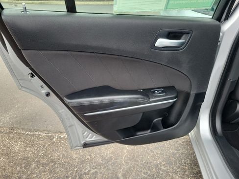 Used 2023 Dodge Charger SXT w/ Cold Weather Package RWD image 13